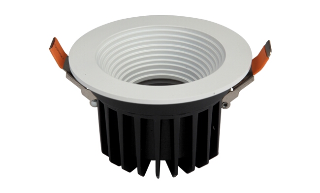 華輝照明LED筒燈驅動為恒流隔離外置驅動,便于安裝維護,與光源板實現完美匹配。 華輝照明LED筒燈驅動為恒流隔離外置驅動,便于安裝維護,與光源板實現完美匹配。