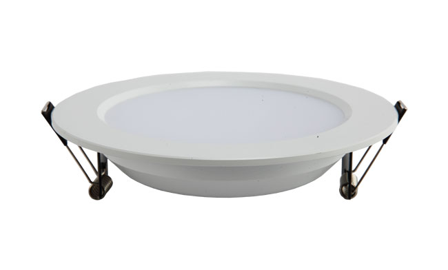 華輝照明LED筒燈驅(qū)動為恒流隔離外置驅(qū)動，便于安裝維護，與光源板實現(xiàn)完美匹配。