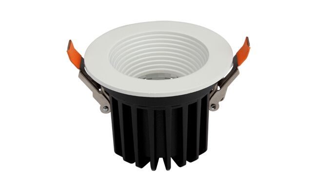 華輝照明LED筒燈驅動為恒流隔離外置驅動,便于安裝維護,與光源板實現完美匹配。 華輝照明LED筒燈驅動為恒流隔離外置驅動,便于安裝維護,與光源板實現完美匹配。