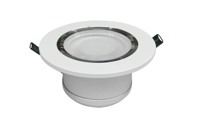 華輝照明LED筒燈驅動為恒流隔離外置驅動，便于安裝維護，與光源板實現完美匹配。