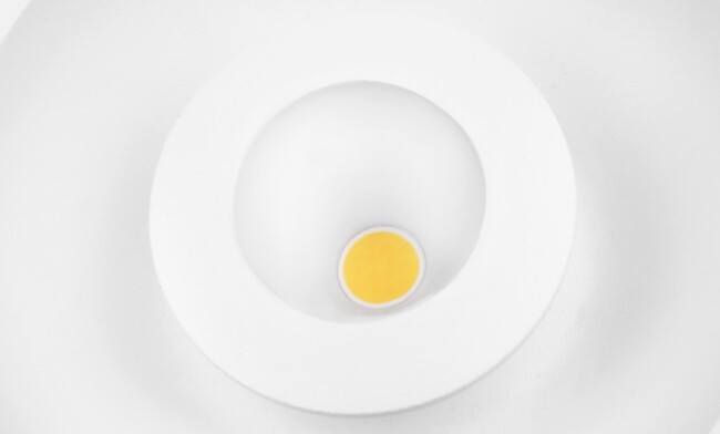 廣東筒燈，led筒燈，筒燈廠家，COB筒燈知名品牌華輝照明，公司產(chǎn)品通過3C、CE、UL、VDE等國內(nèi)外權(quán)威認(rèn)證。