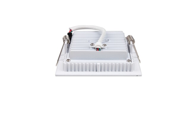 華輝照明成立于1987年，是一家專業(yè)生產(chǎn)面板燈,led面板燈,面板燈廠家,直發(fā)光面板燈，側(cè)發(fā)光面板燈的大型企業(yè)。