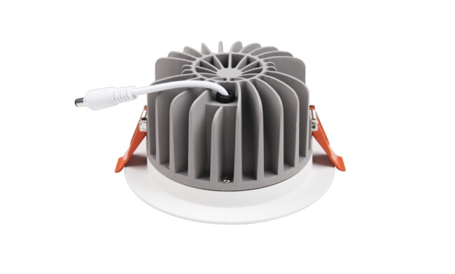 廣東筒燈，led筒燈，筒燈廠家，COB筒燈知名品牌華輝照明，公司產(chǎn)品通過3C、CE、UL、VDE等國內(nèi)外權(quán)威認證。