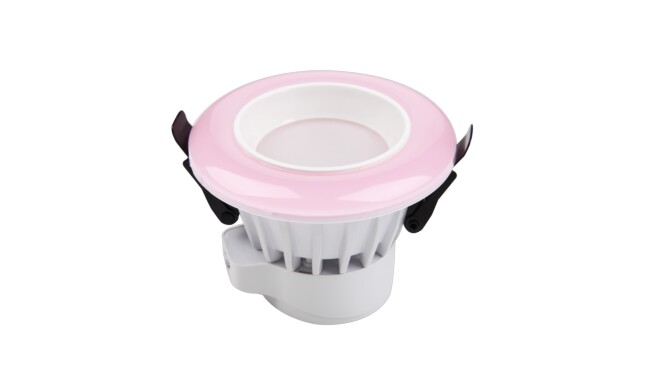 華輝照明LED筒燈驅動為恒流隔離外置驅動,便于安裝維護,與光源板實現完美匹配。 華輝照明LED筒燈驅動為恒流隔離外置驅動,便于安裝維護,與光源板實現完美匹配。