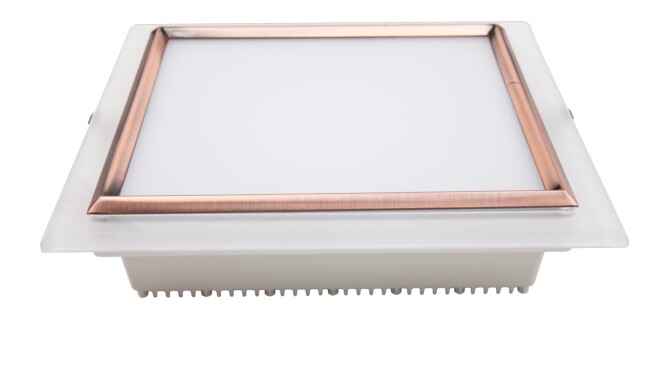 華輝照明LED筒燈驅動為恒流隔離外置驅動,便于安裝維護,與光源板實現完美匹配。 華輝照明LED筒燈驅動為恒流隔離外置驅動,便于安裝維護,與光源板實現完美匹配。