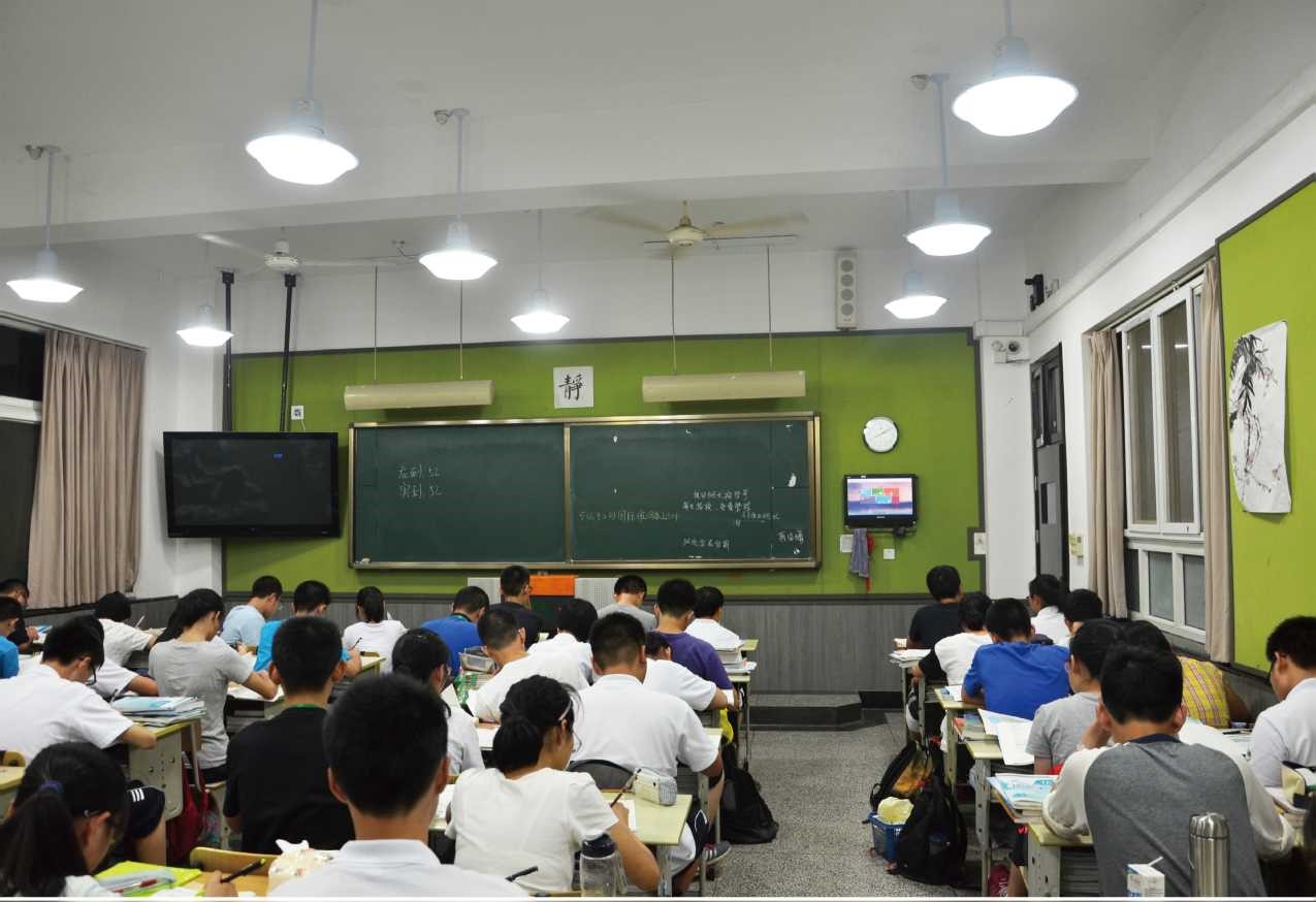 CgAGe1x91tOAHCrwAAJah5jgvBk279.jpg CgAGe1x91tOAHCrwAAJah5jgvBk279.jpg